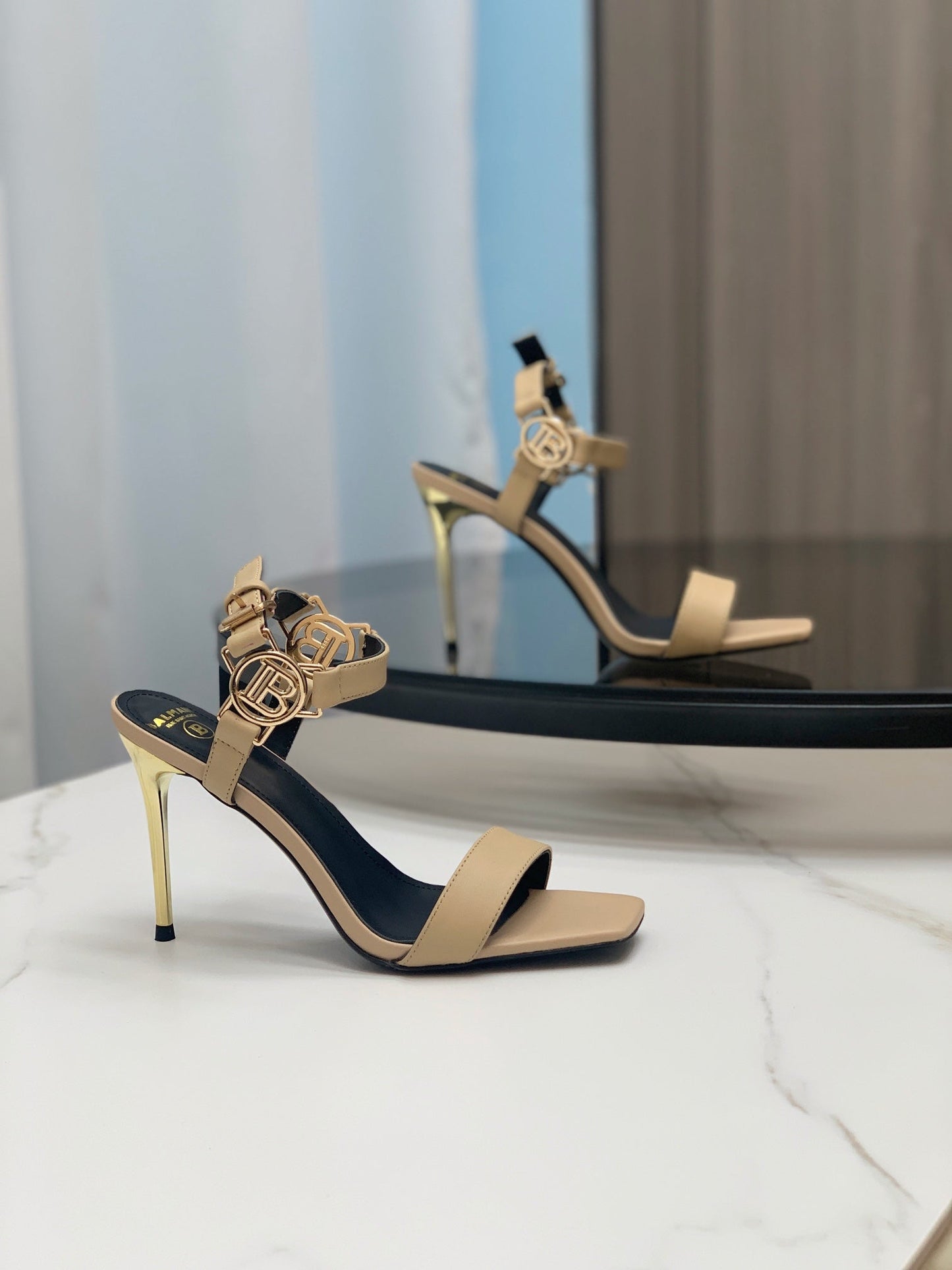 BALMAIN 25S HIGH HEELS WITH B METAL DETAIL 95MM IN LIGHT BROWN CALFSKIN - 35