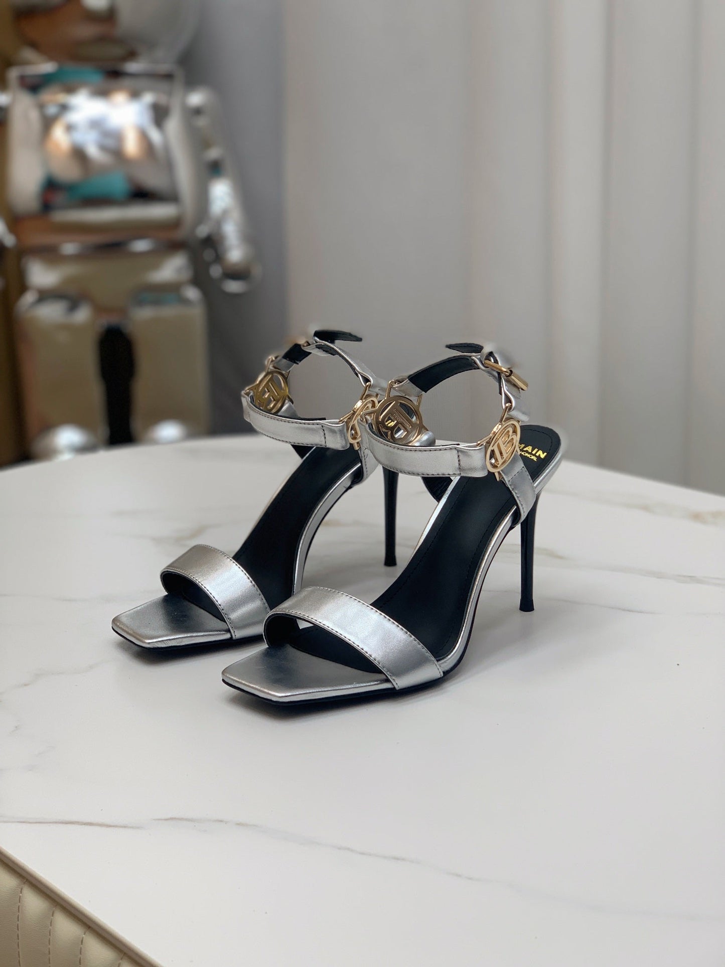 BALMAIN 25S HIGH HEELS WITH B METAL DETAIL 95MM IN SILVER CALFSKIN - 35