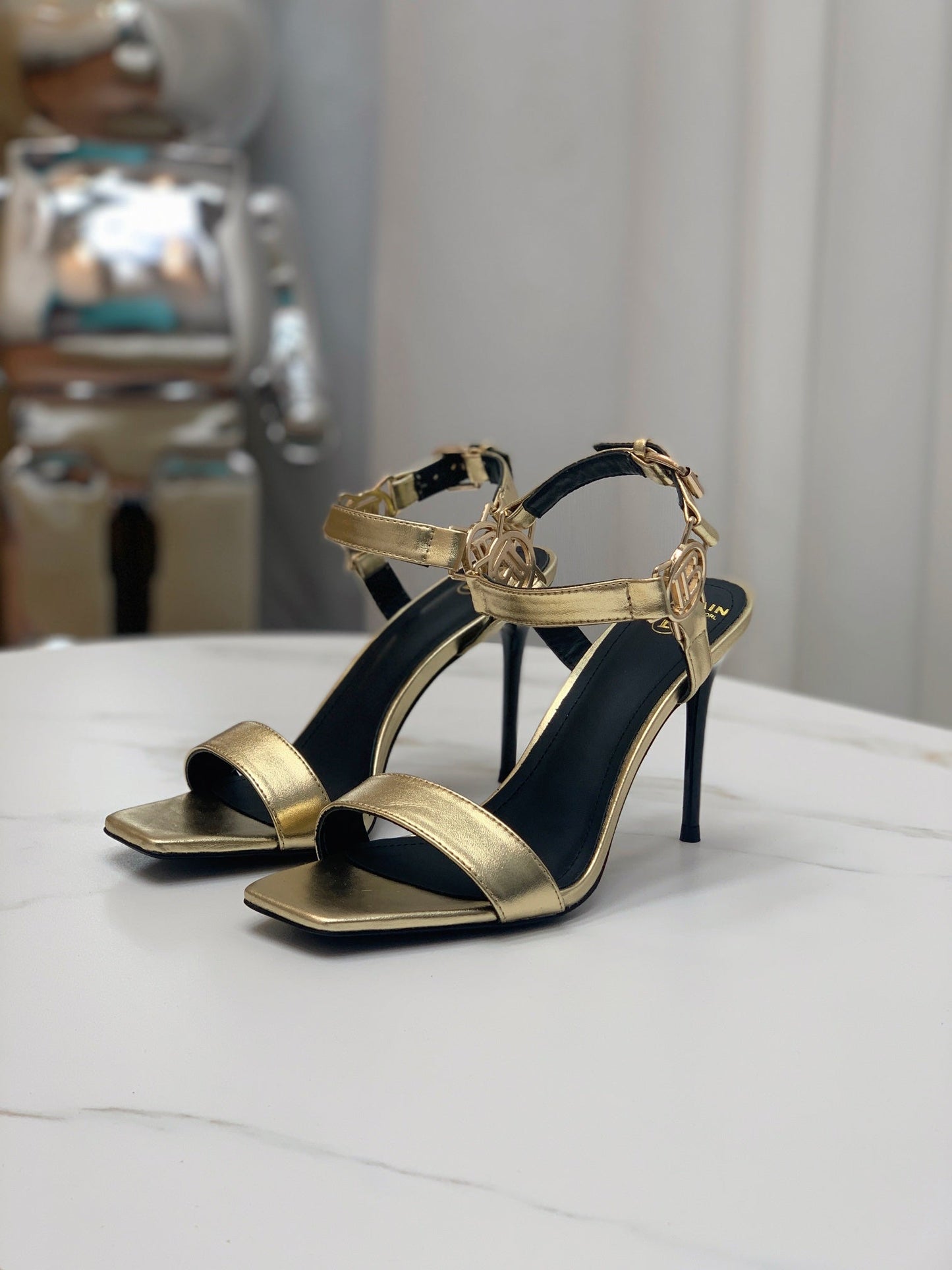 BALMAIN 25S HIGH HEELS WITH B METAL DETAIL 95MM IN GOLD CALFSKIN - 35
