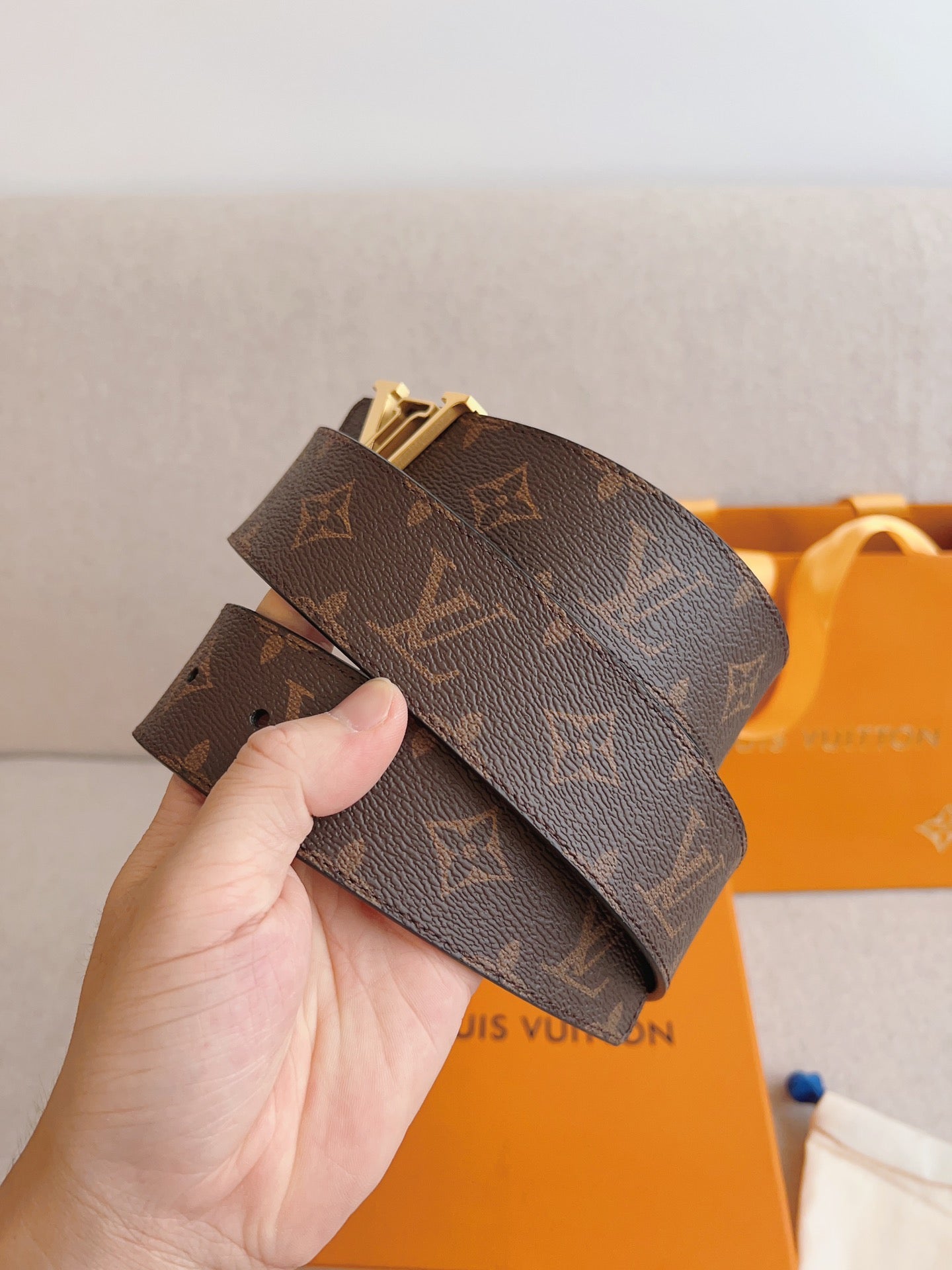 LV 25S BELT 40 MM IN BROWN CALFSKIN 593208 - 26-28