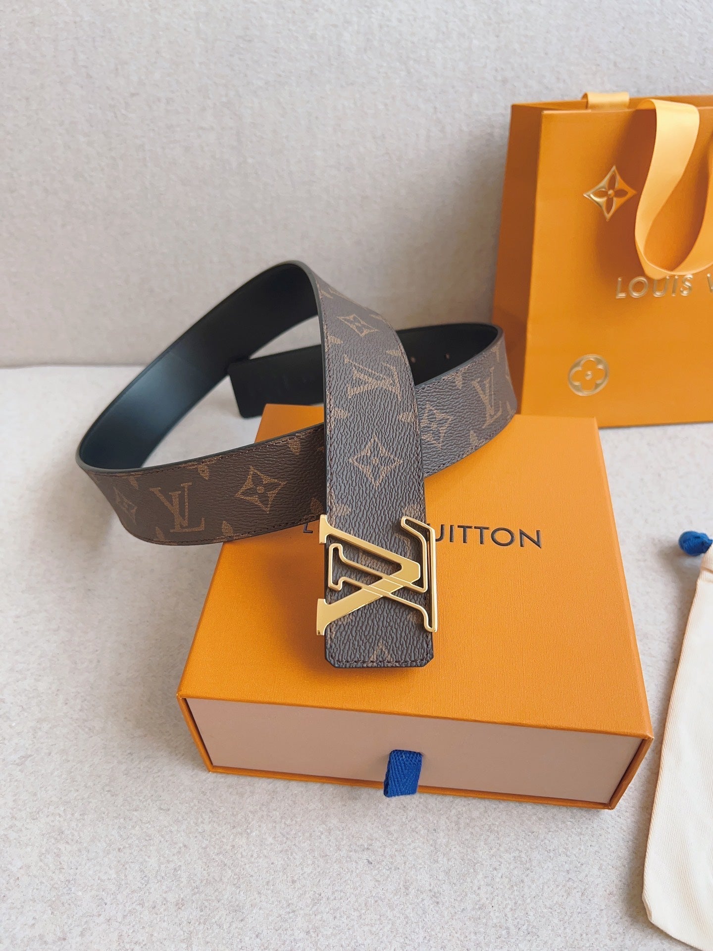 LV 25S BELT 40 MM IN BROWN CALFSKIN 593208 - 26-28