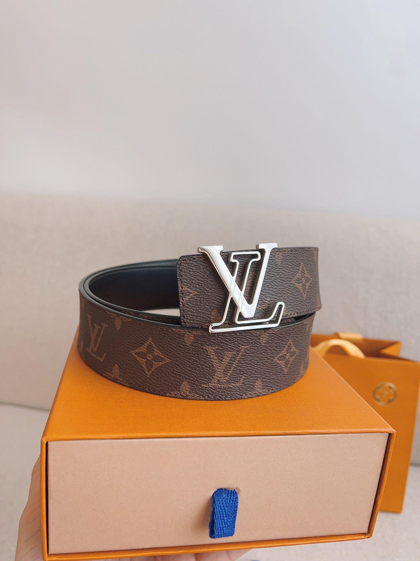 LV 25S BELT 40 MM IN BROWN CALFSKIN 593209 - 26-28