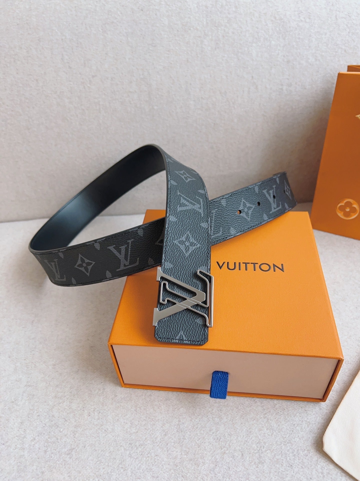 LV 25S BELT 40 MM IN BLACK MIX GREY CALFSKIN 593204 - 26-28