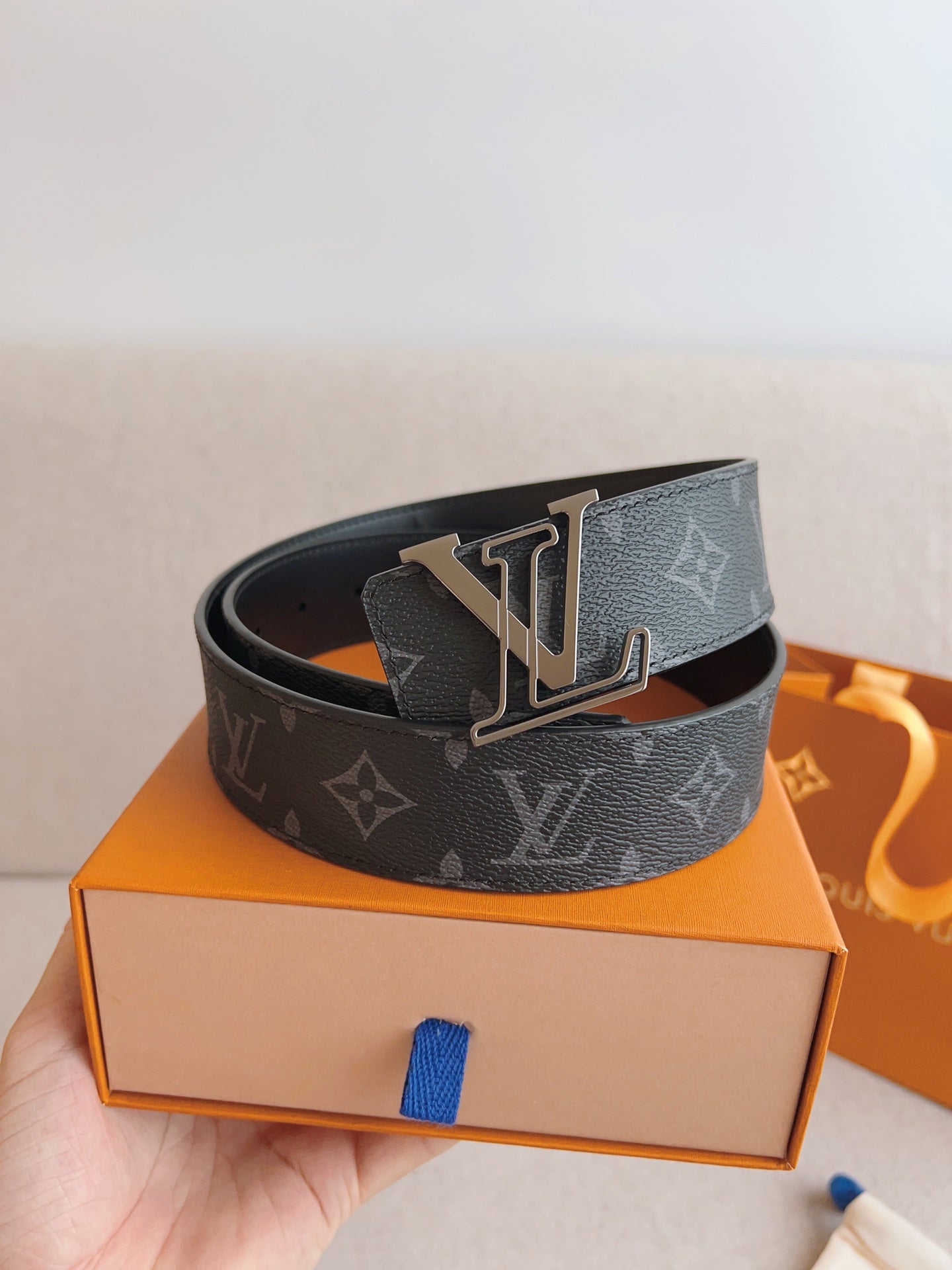 LV 25S BELT 40 MM IN BLACK MIX GREY CALFSKIN 593204 - 26-28