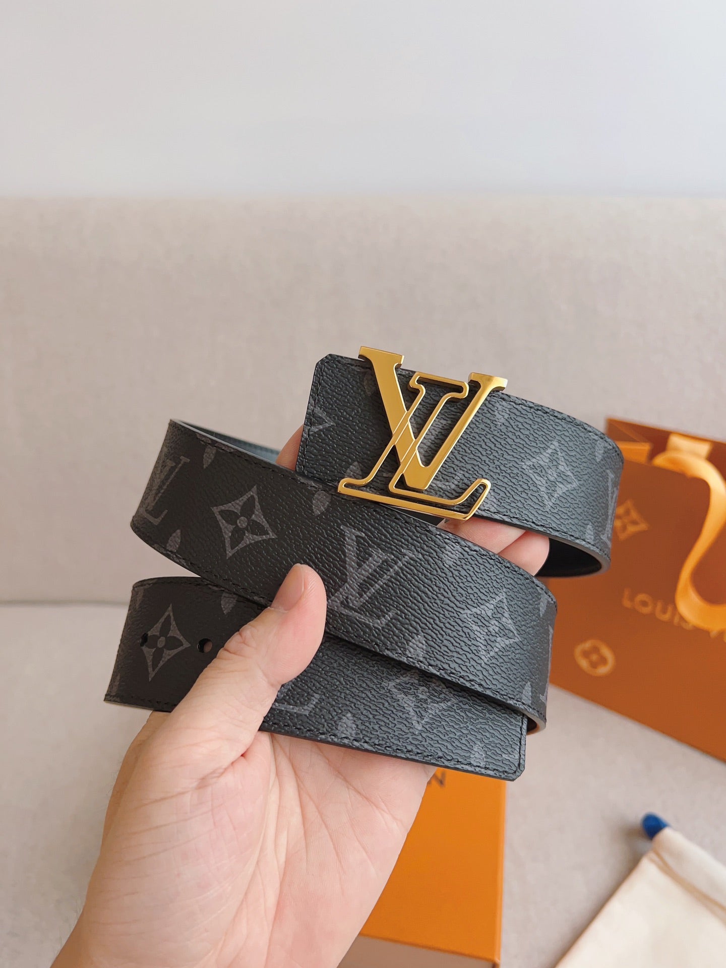 LV 25S BELT 40 MM IN BLACK MIX GREY CALFSKIN 593205 - 26-28