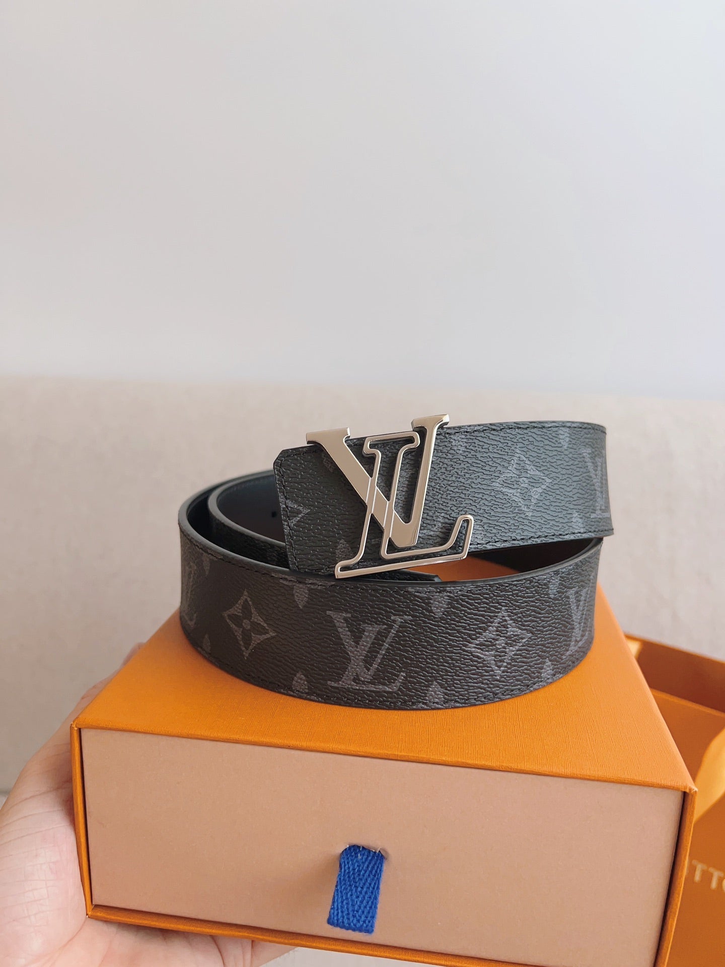 LV 25S BELT 40 MM IN BLACK MIX GREY CALFSKIN 593206 - 26-28