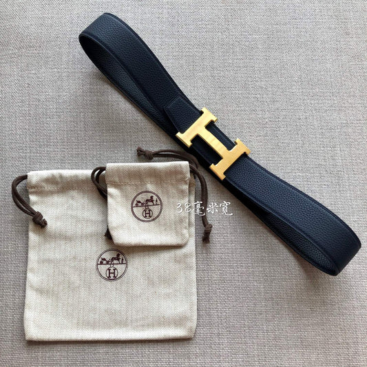 HM BELT BUCKLE & REVERSIBLE BLACK LEATHER STRAP 38MM GOLD HARDWARE - 30