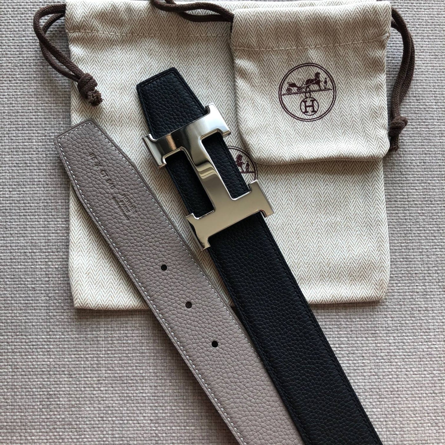 HM BELT BUCKLE & REVERSIBLE BLACK AND TAN BROWN LEATHER STRAP 38MM SILVER HARDWARE - 30