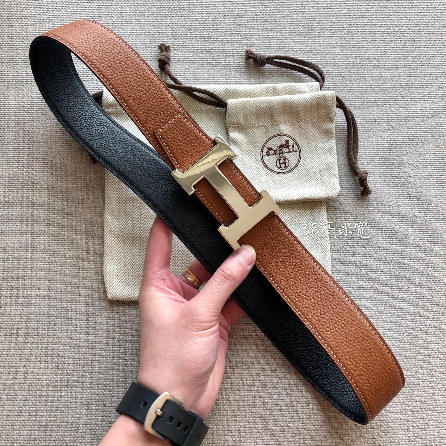HM BELT BUCKLE & REVERSIBLE BLACK AND BRONZE BROWN LEATHER STRAP 38MM GOLD HARDWARE - 30