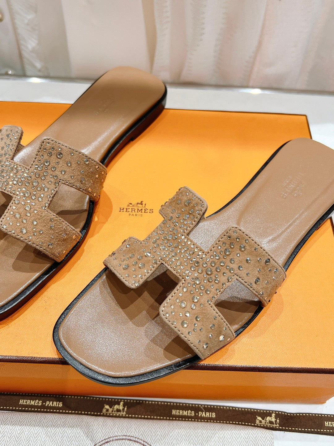 0RAN SANDAL CARAMEL LAMBSKIN ATTACH CRYSTALS - 34