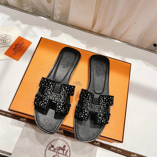0RAN SANDAL BLACK LAMBSKIN ATTACH CRYSTALS - 34
