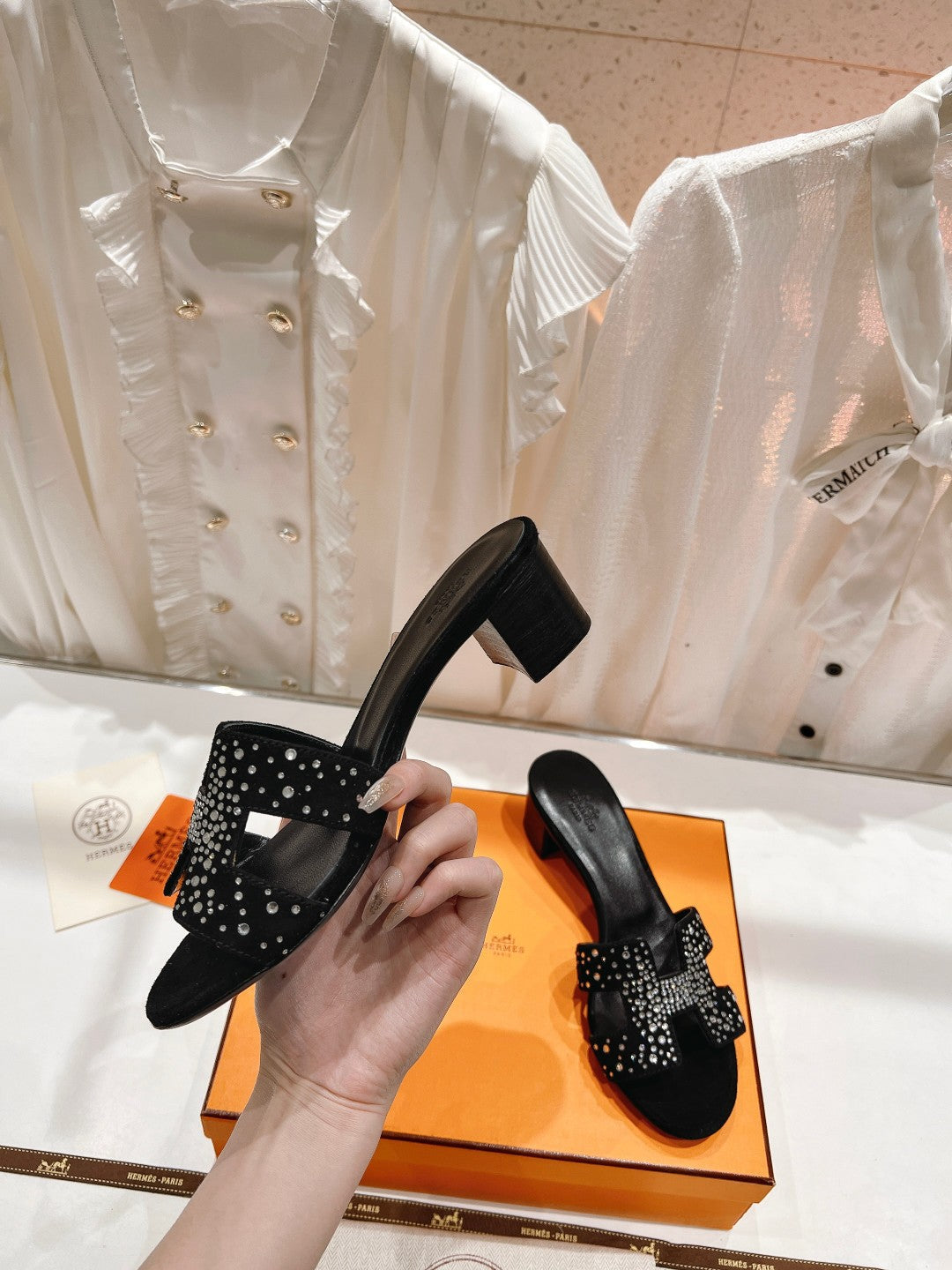 0ASIS SANDALS BLACK LAMBSKIN ATTACH CRYSTAL - 34