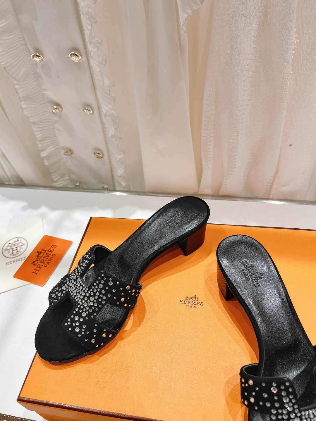 0ASIS SANDALS BLACK LAMBSKIN ATTACH CRYSTAL - 34