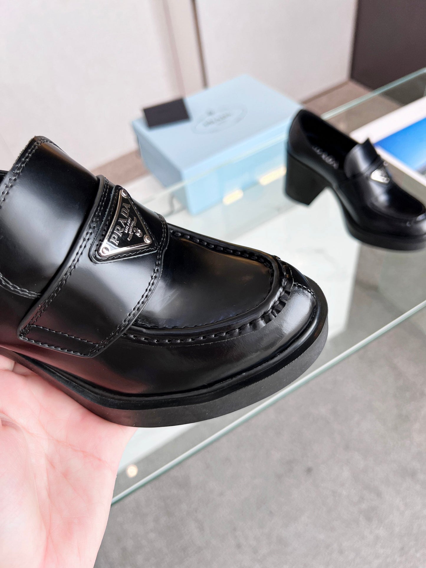 PRA CHOCOLATE BRUSHED LEATHER LOAFERS BLACK - 35