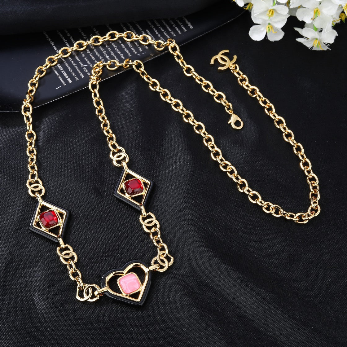 CHANEL 25S CHAIN BELT IN GOLD METALLIC STONE-EMBELLISHED 612713 - 30
