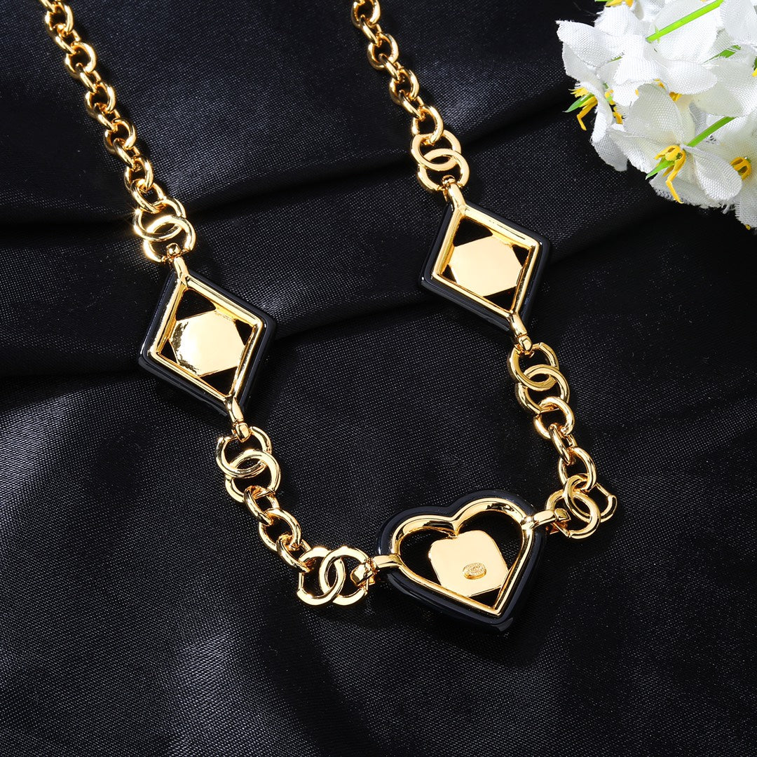 CHANEL 25S CHAIN BELT IN GOLD METALLIC STONE-EMBELLISHED 612713 - 30