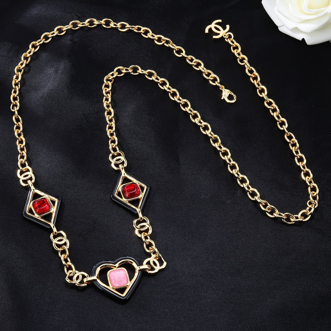 CHANEL 25S CHAIN BELT IN GOLD METALLIC STONE-EMBELLISHED 612713 - 30
