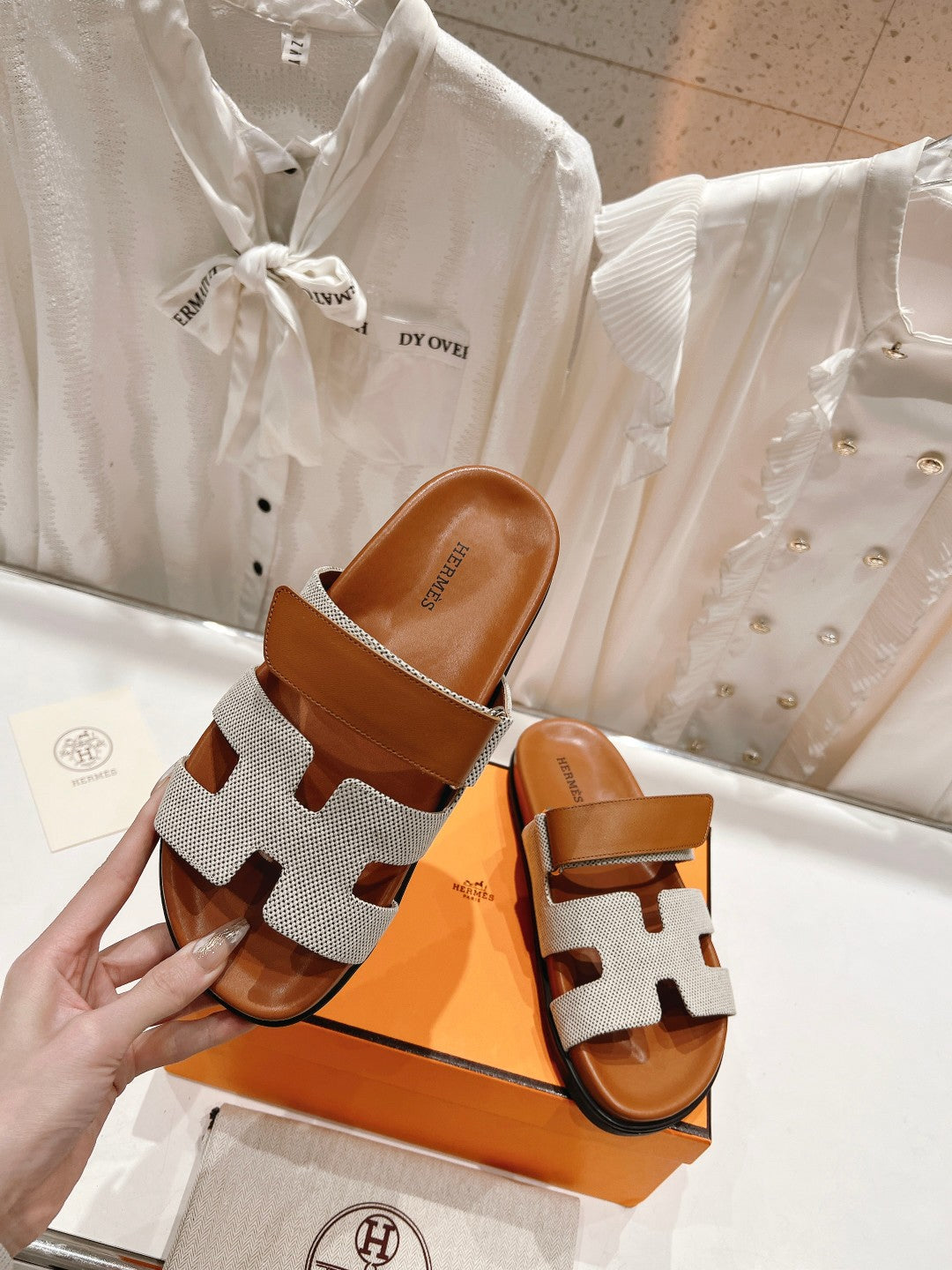 CHYPRE SANDAL BRIGHT BROWN LAMBSKIN AND SILVER DENIM - 34