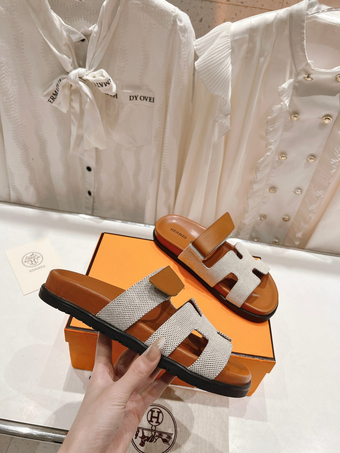 CHYPRE SANDAL BRIGHT BROWN LAMBSKIN AND SILVER DENIM - 34