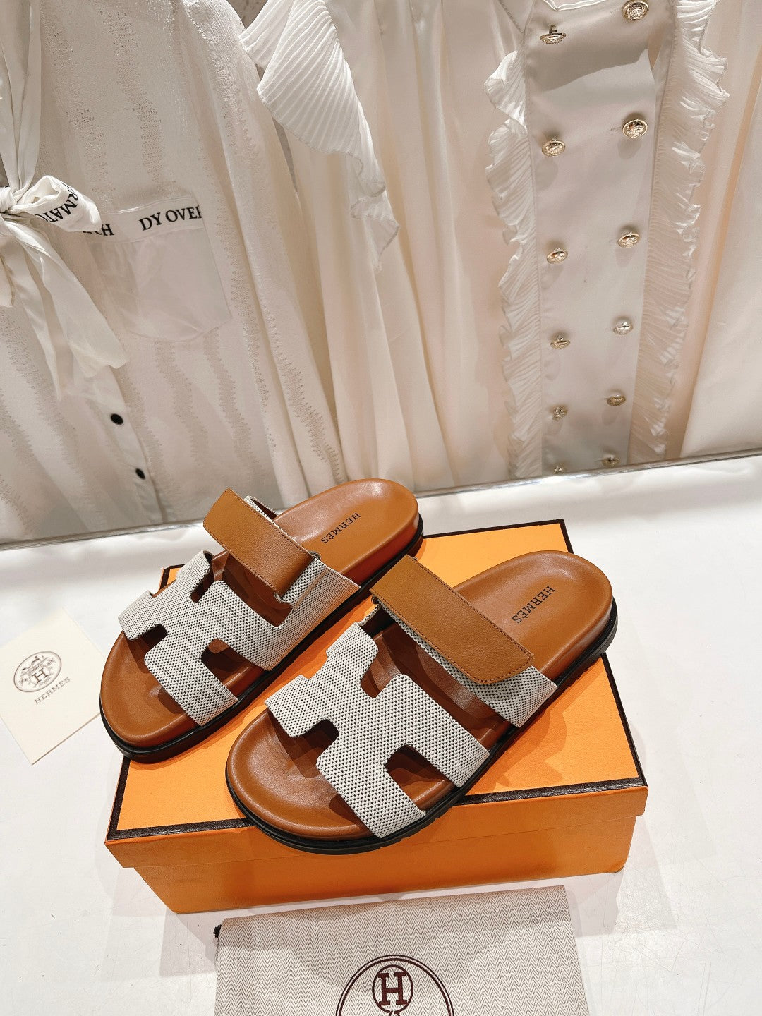 CHYPRE SANDAL BRIGHT BROWN LAMBSKIN AND SILVER DENIM - 34