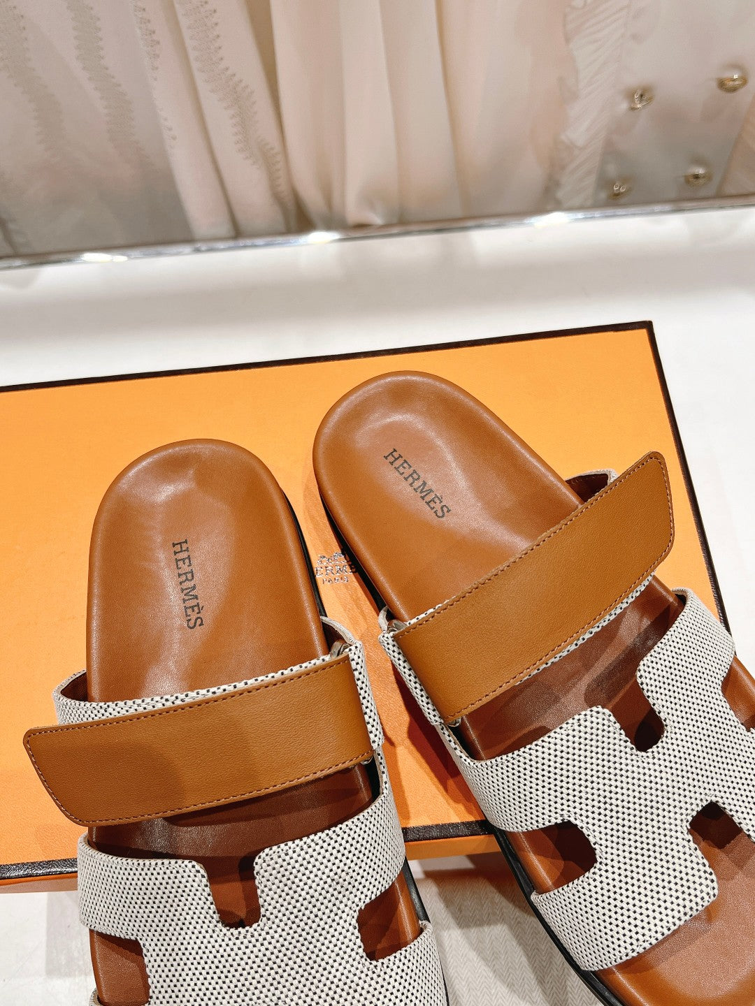 CHYPRE SANDAL BRIGHT BROWN LAMBSKIN AND SILVER DENIM - 34