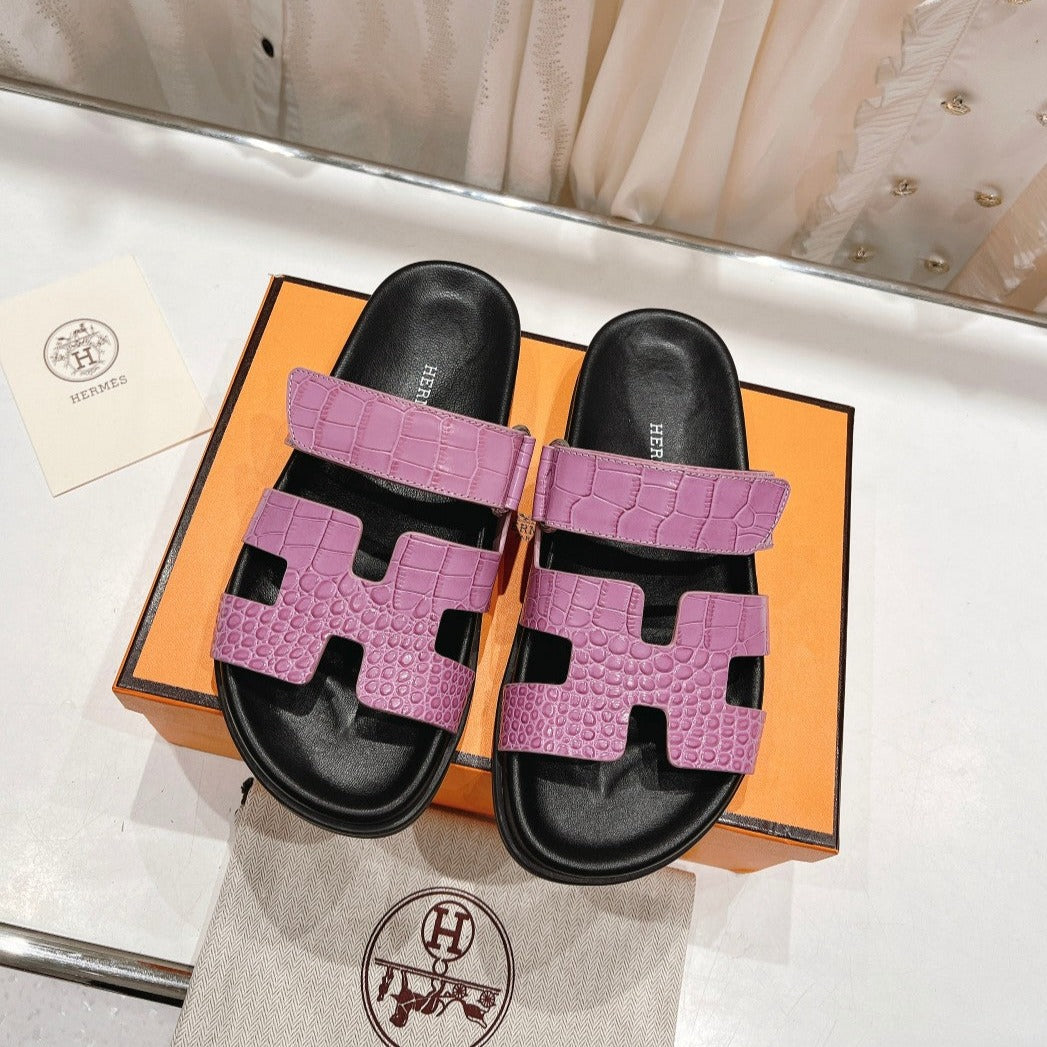 CHYPRE SANDAL BLACK AND LAVENDER LAMBSKIN - 34