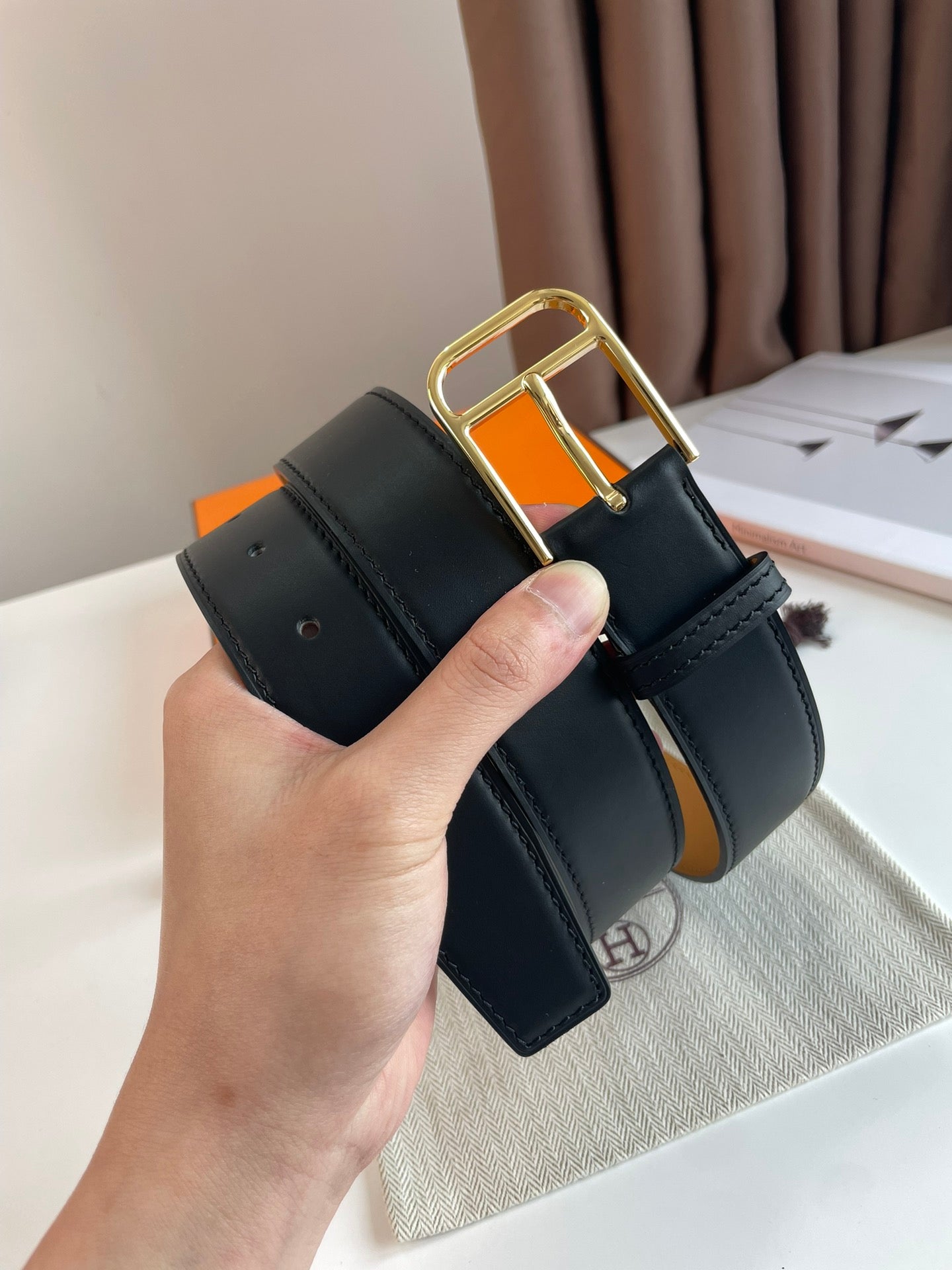 HM ROMAIN 35MM BELT BLACK LEATHER GOLD HARDWARE - 30