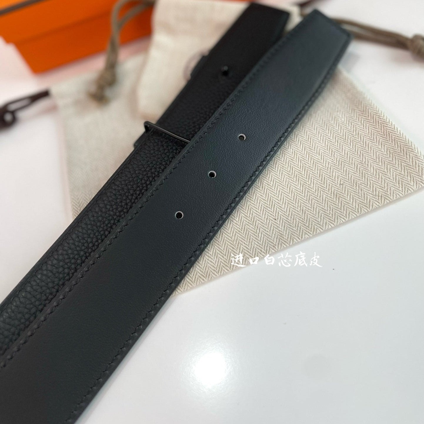 HM CONSTANCE BELT BUCKLE & REVERSIBLE  BLACK LEATHER STRAP 38MM - 30