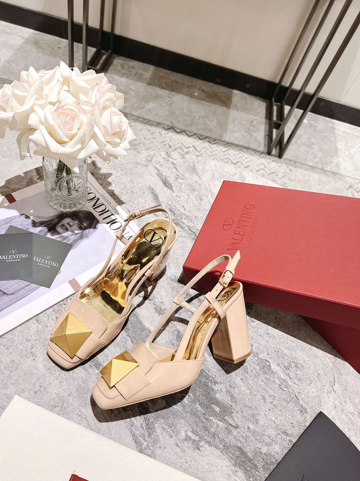 ONE STUD BEIGE TAN PATENT LEATHER LACE-UP HIGH HEELS 85 MM - 34