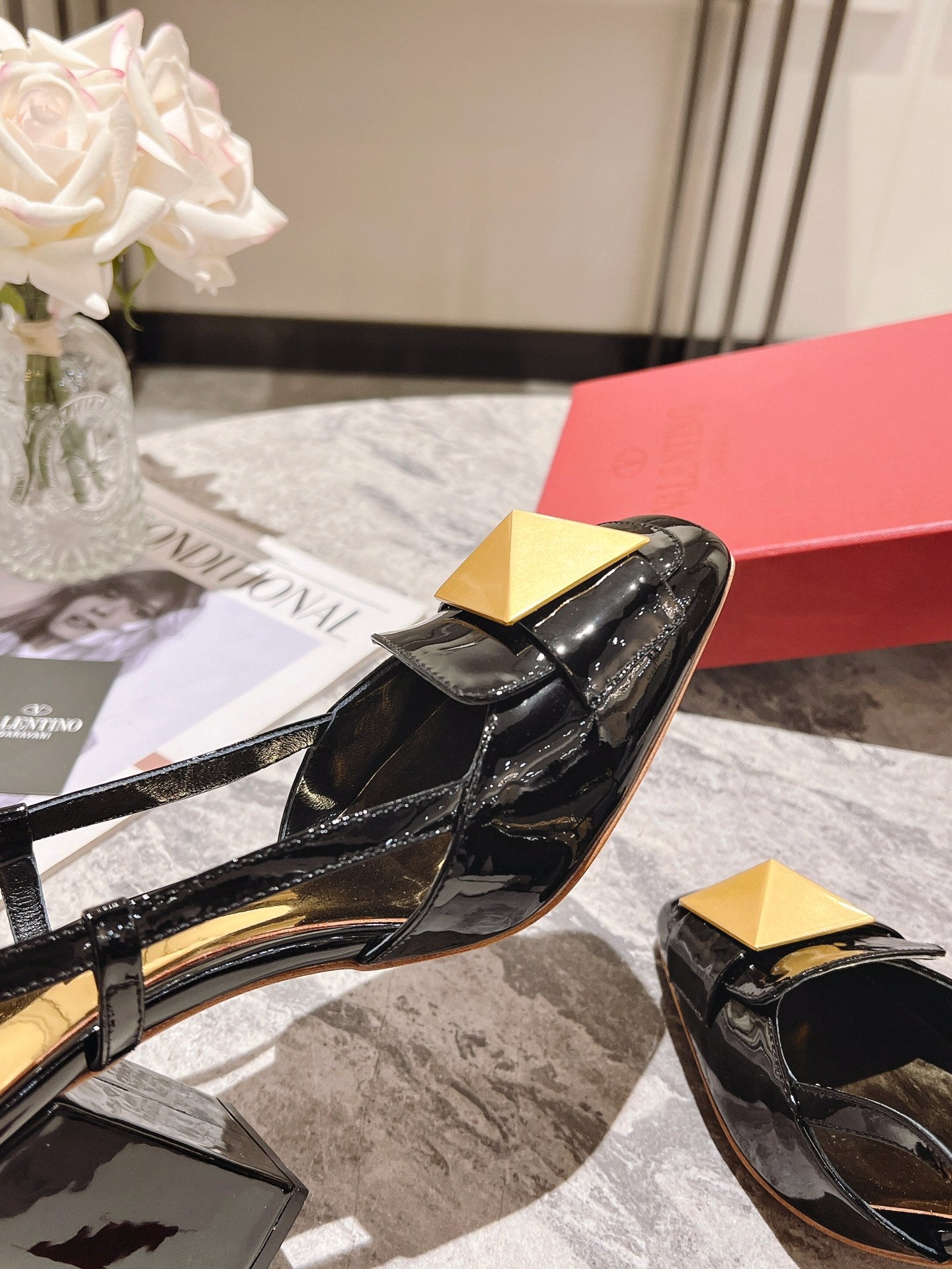 ONE STUD BLACK PATENT LEATHER LACE-UP HIGH HEELS 85 MM - 34