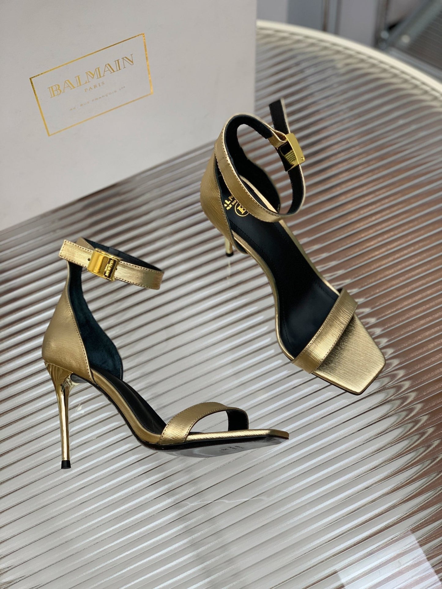 BALMAIN 25S METAL BUCKLE HIGH HEELS 95MM IN GOLD CALFSKIN - 35