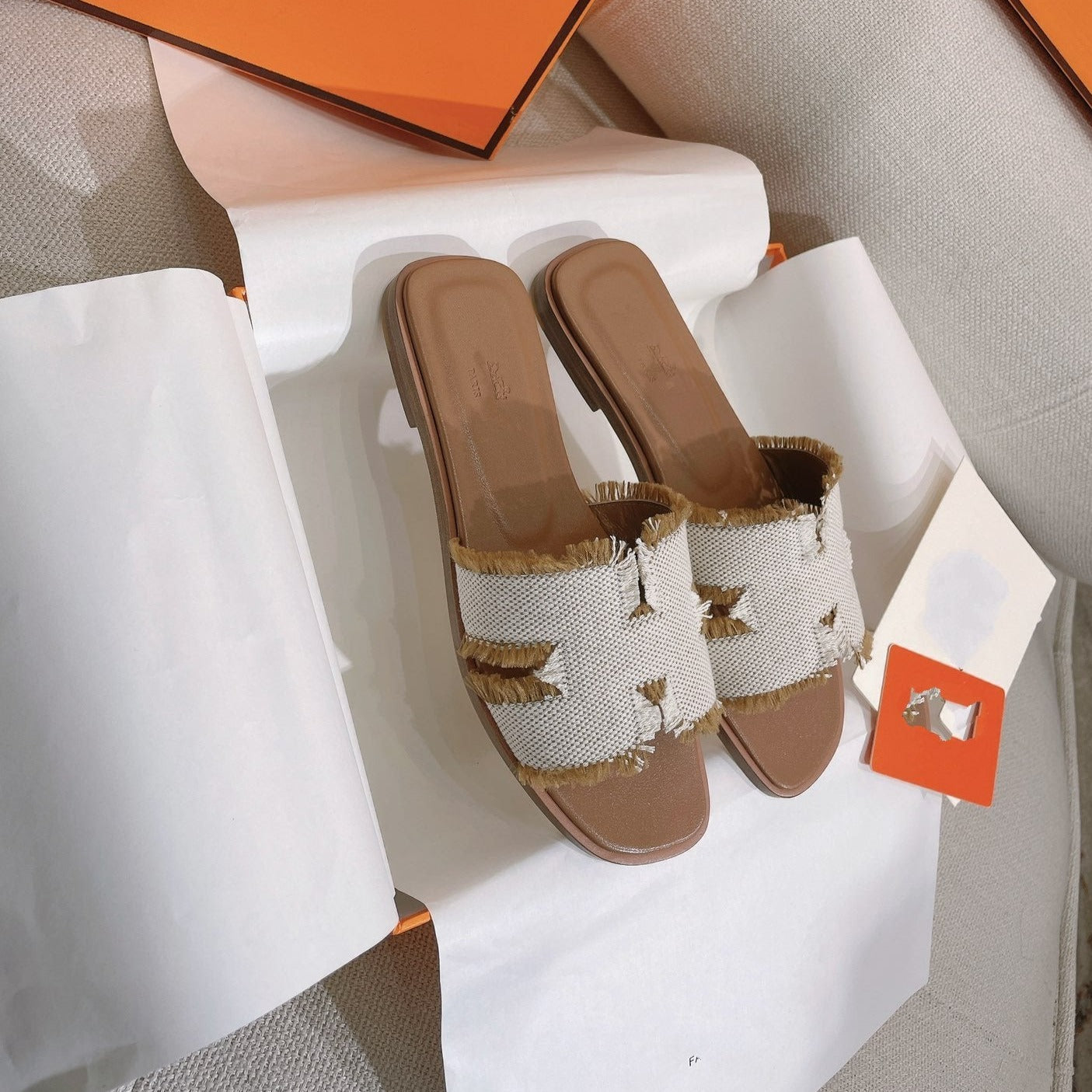 0RAN SANDAL GRAY CLOUD CANVAS - 35