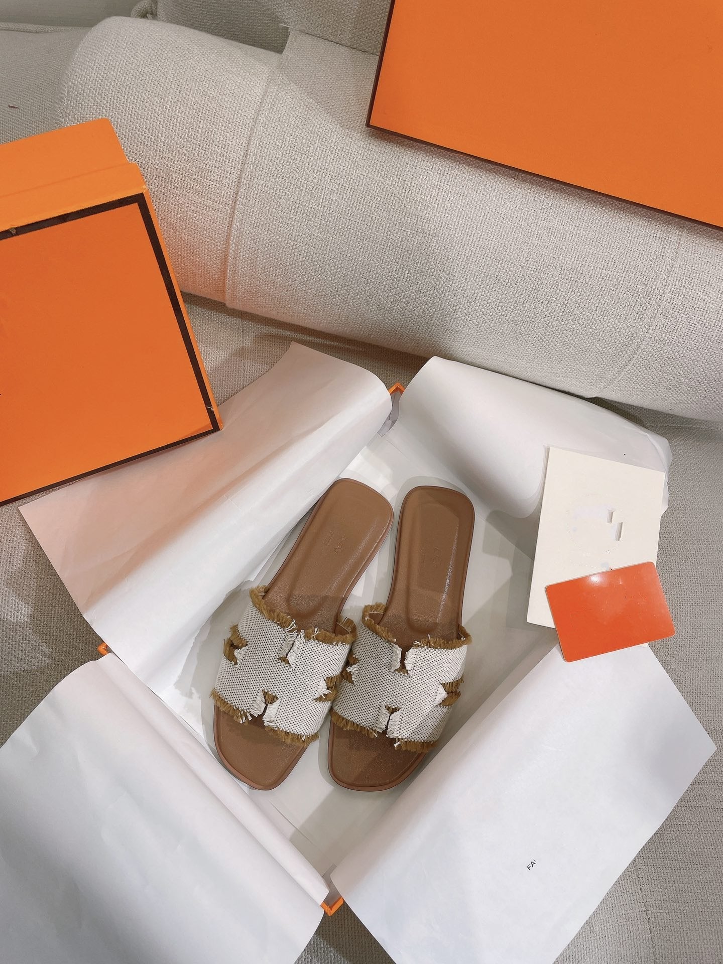 0RAN SANDAL GRAY CLOUD CANVAS - 35