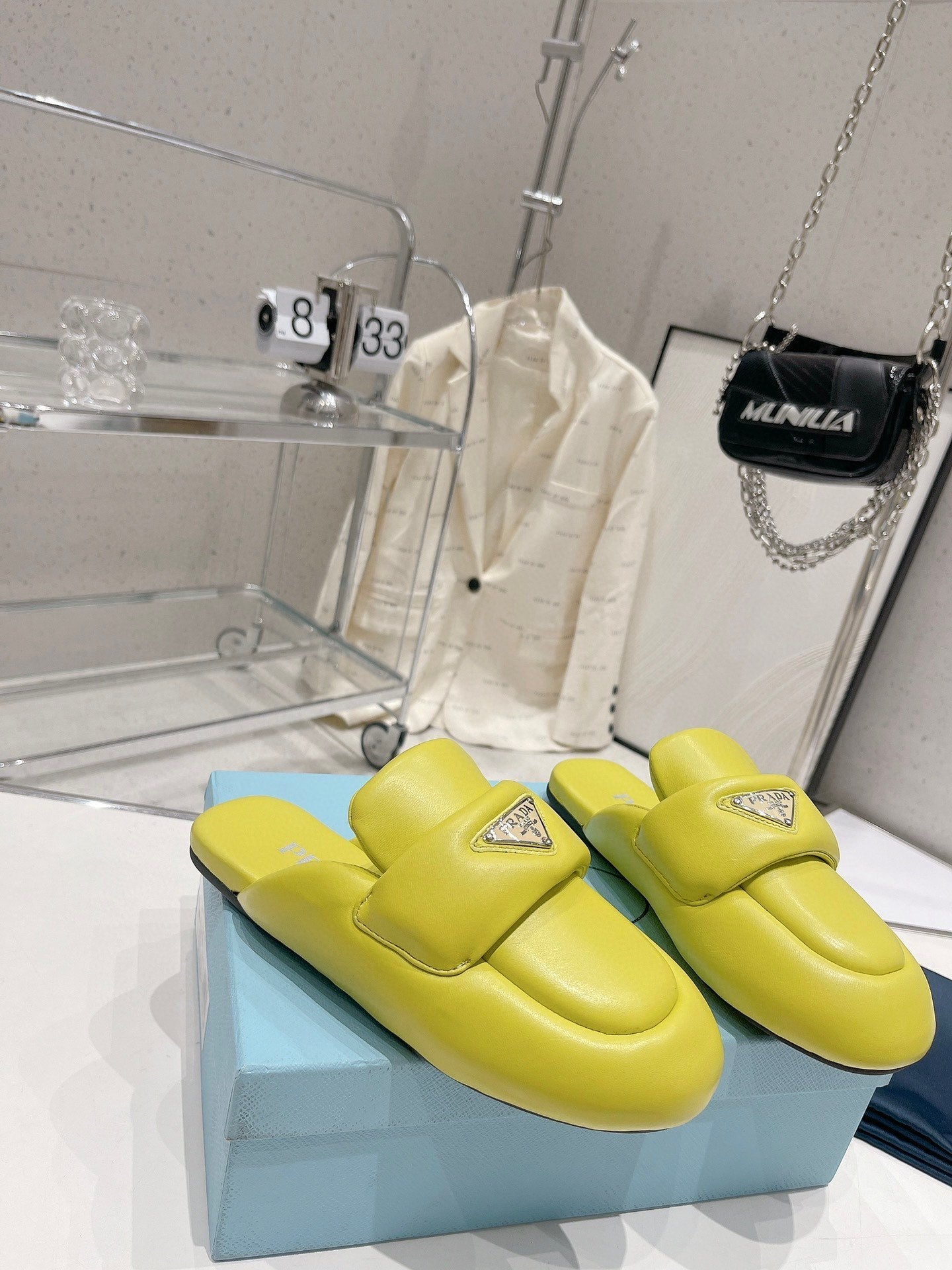 PRA SOFT PADDED NAPPA SHEARLING MULES LIME LAMBSKIN - 35