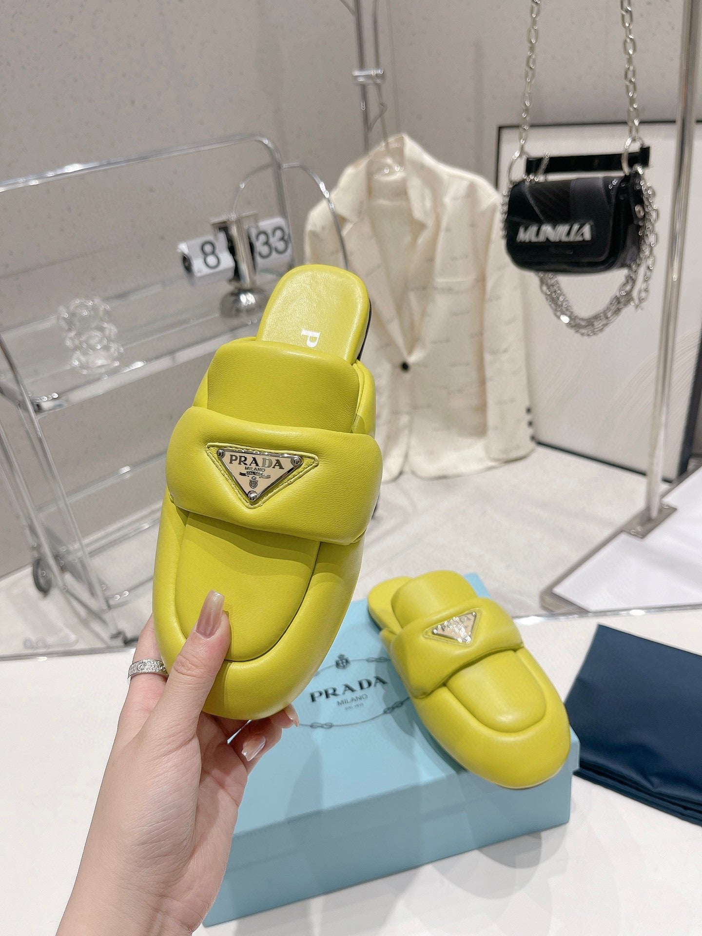 PRA SOFT PADDED NAPPA SHEARLING MULES LIME LAMBSKIN - 35