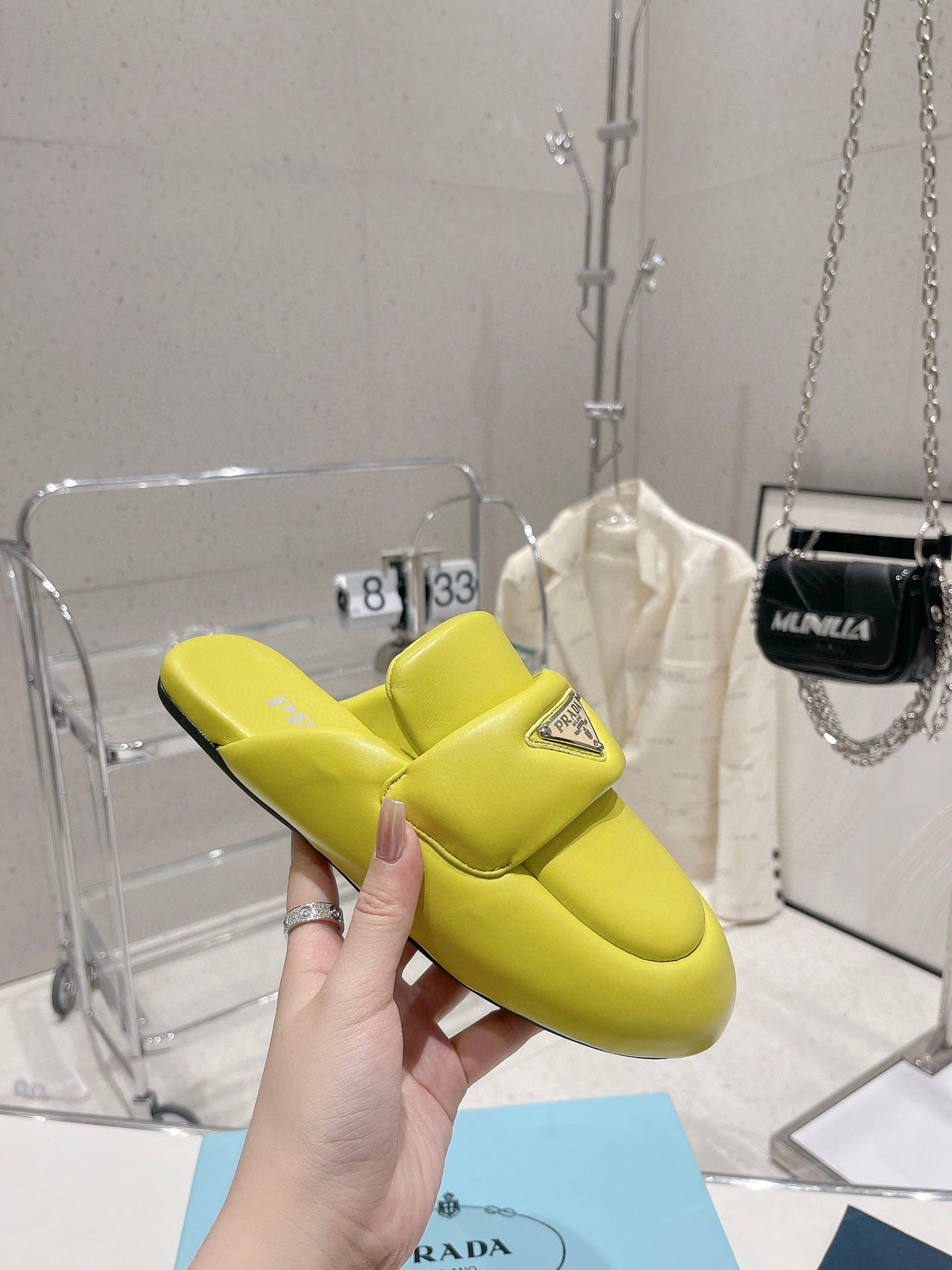 PRA SOFT PADDED NAPPA SHEARLING MULES LIME LAMBSKIN - 35