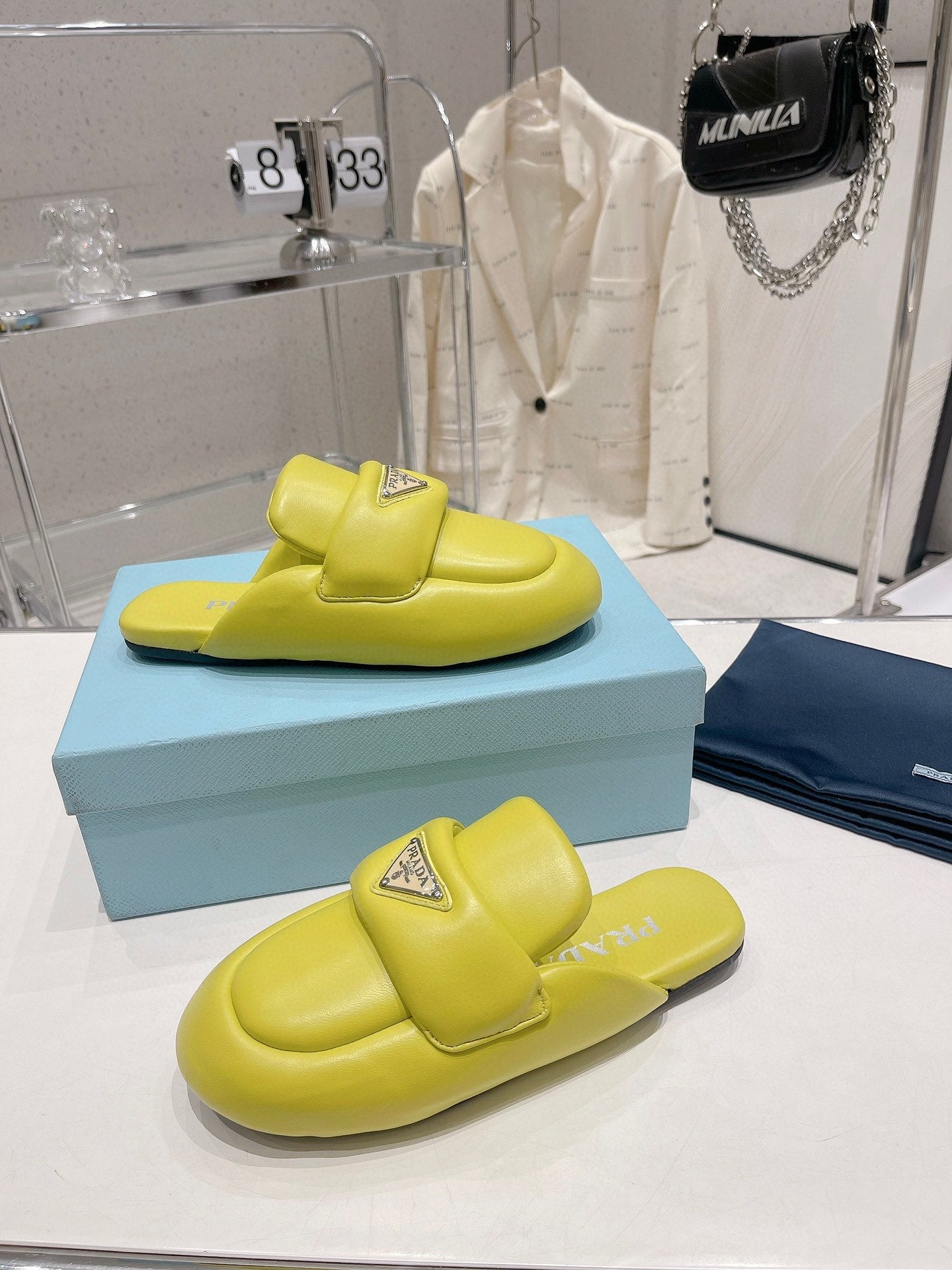 PRA SOFT PADDED NAPPA SHEARLING MULES LIME LAMBSKIN - 35