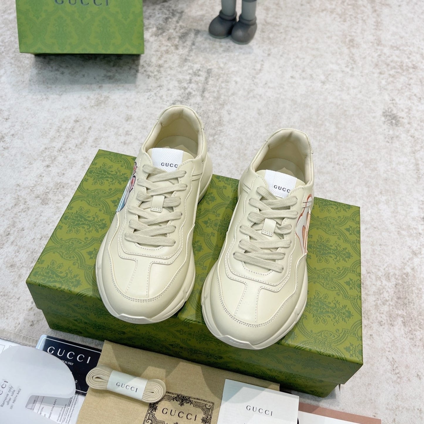 GG RHYTON TRAINER WHITE LAMBSKIN WITH CAT ICON - 35