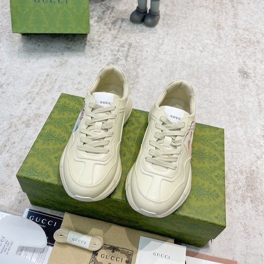 GG RHYTON TRAINER WHITE LAMBSKIN WITH CAT ICON - 35