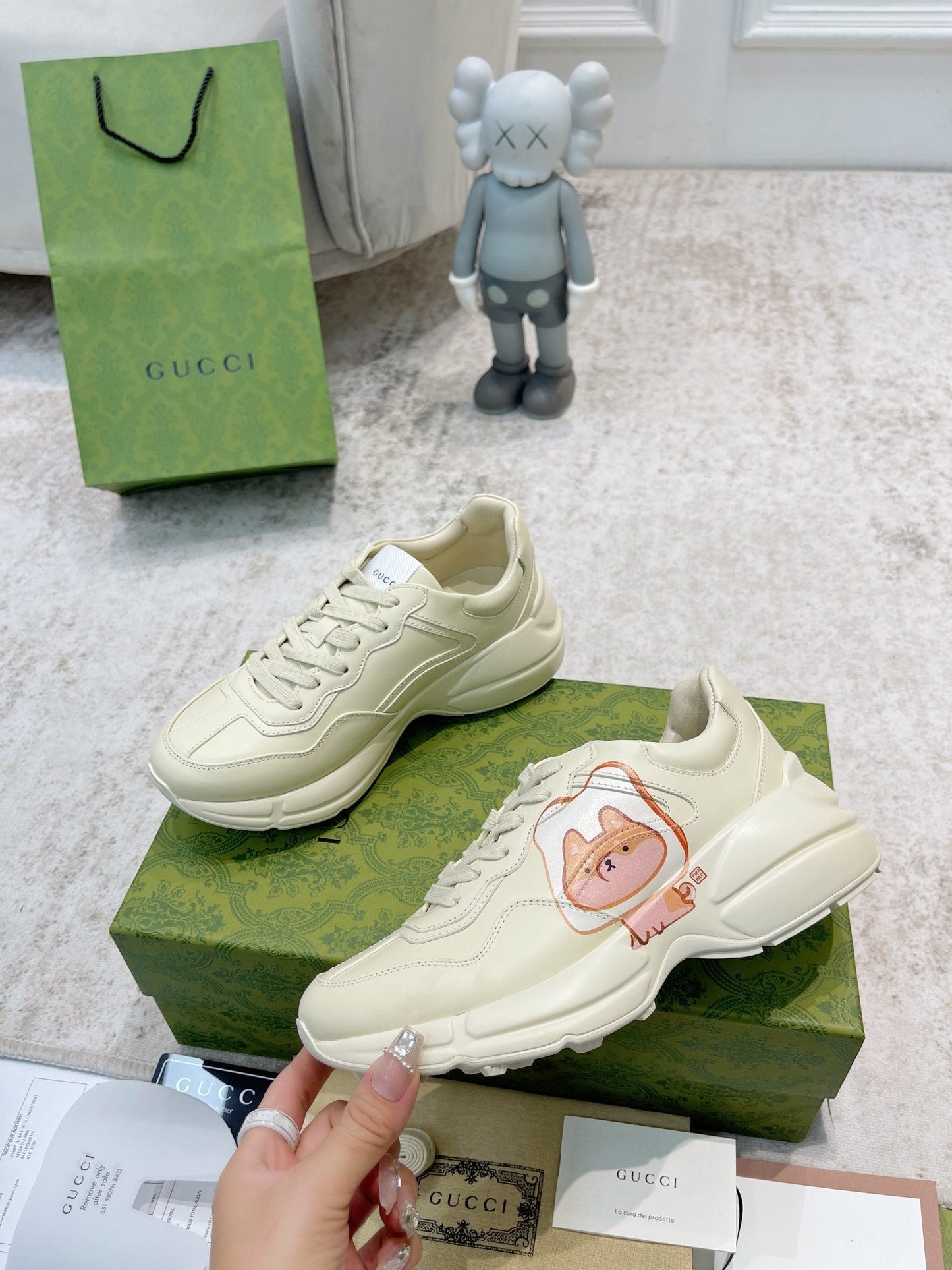 GG RHYTON TRAINER WHITE LAMBSKIN WITH CAT ICON - 35