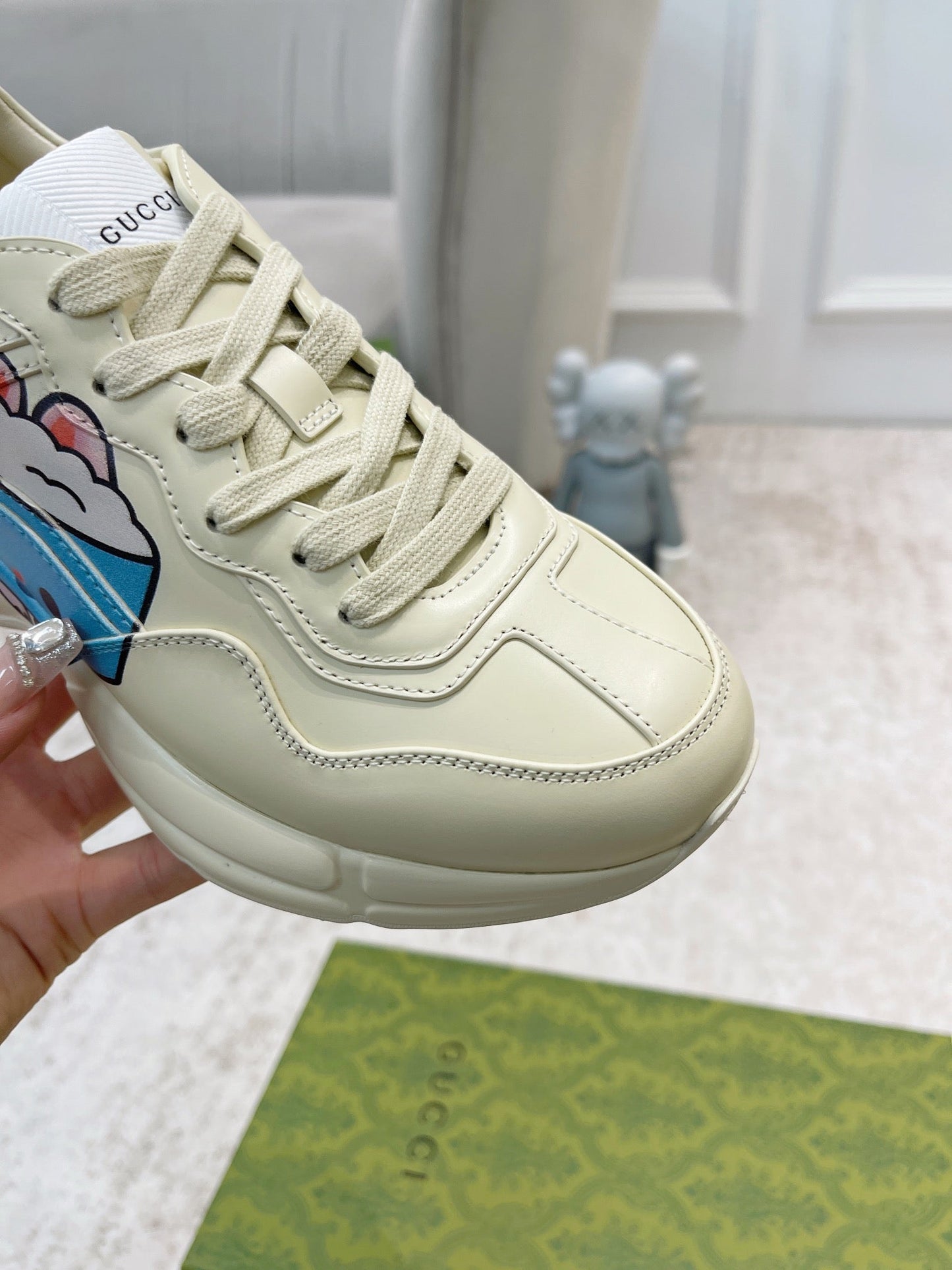 GG RHYTON TRAINER WHITE LAMBSKIN WITH CAT ICON - 35