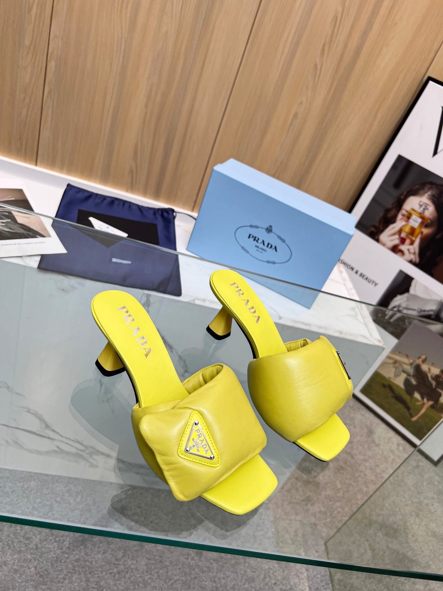 PRA SOFT PADDED NAPPA SANDALS 60 LEMON LAMBSKIN - 35