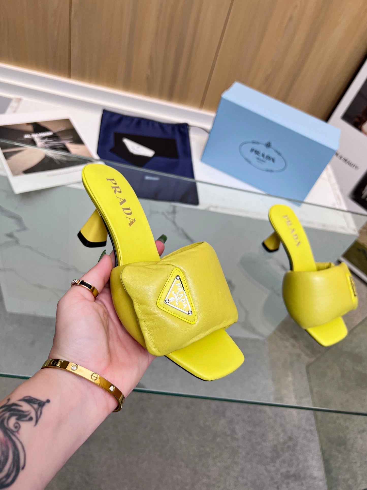 PRA SOFT PADDED NAPPA SANDALS 60 LEMON LAMBSKIN - 35