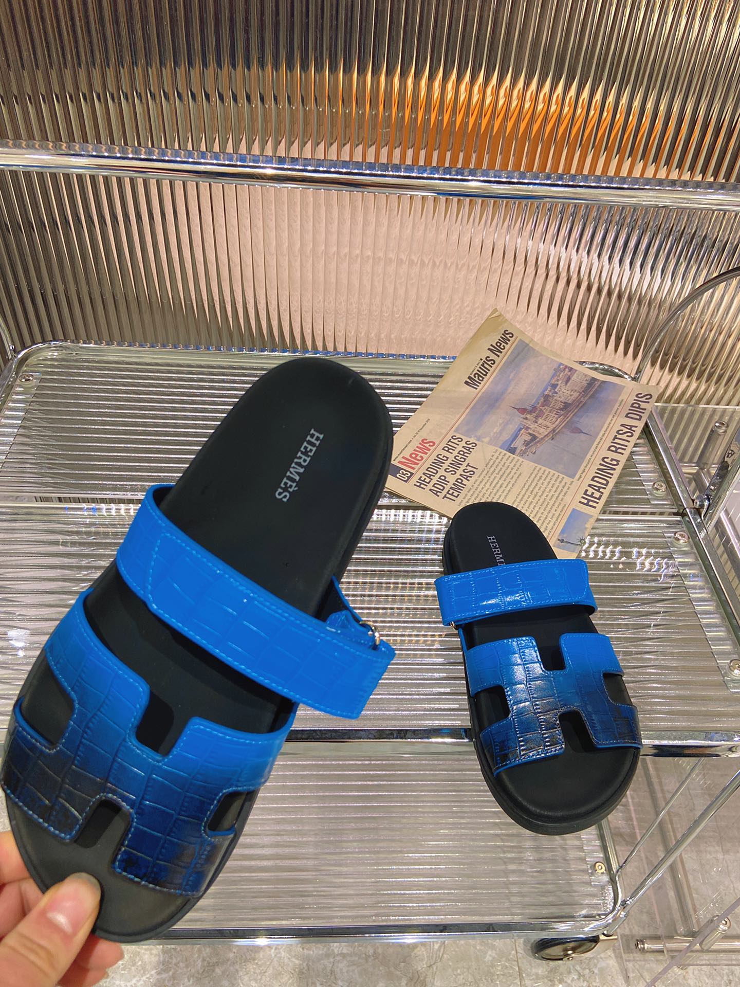 CHYPRE SANDAL OMBRE BLACK COBALT CALFSKIN - 34