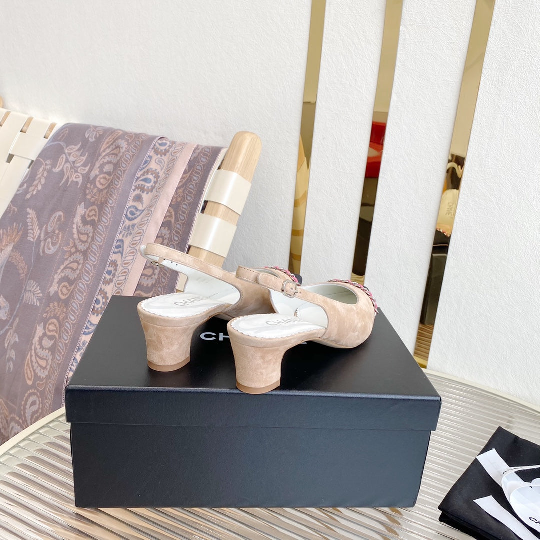 CC SLINGBACK 25S 30 MM IN NUDE PINK SUEDE WITH SILVER HARDWARE - 35