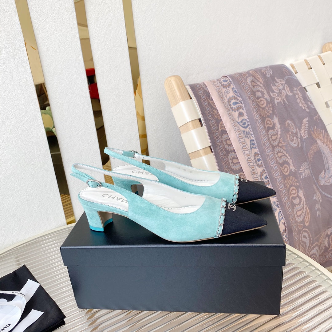 CC SLINGBACK 25S 30 MM IN PASTEL BLUE SUEDE WITH SILVER HARDWARE - 35
