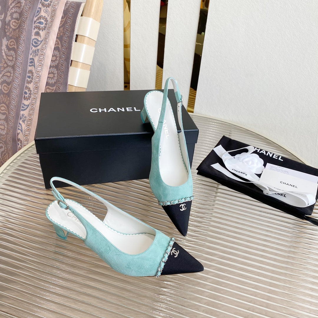 CC SLINGBACK 25S 30 MM IN PASTEL BLUE SUEDE WITH SILVER HARDWARE - 35