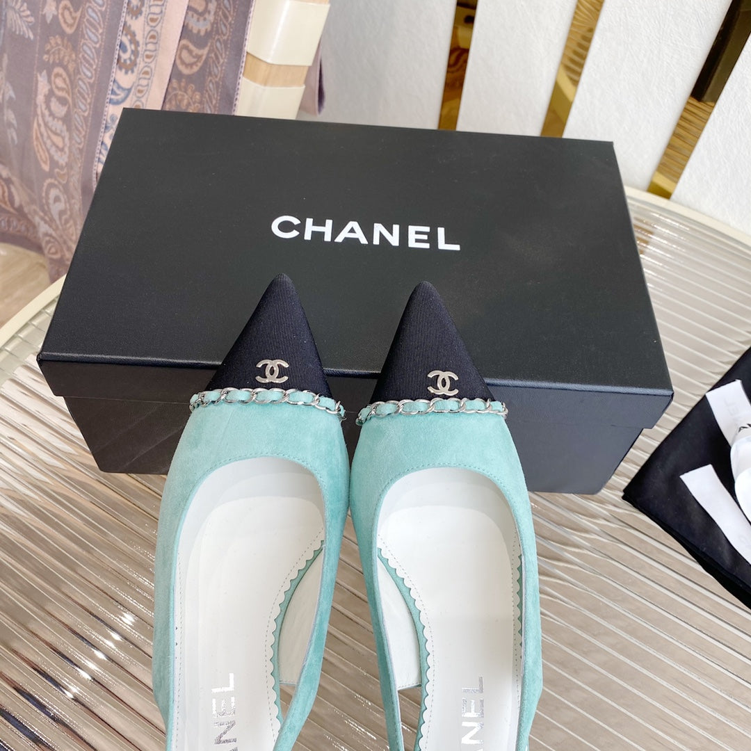 CC SLINGBACK 25S 30 MM IN PASTEL BLUE SUEDE WITH SILVER HARDWARE - 35