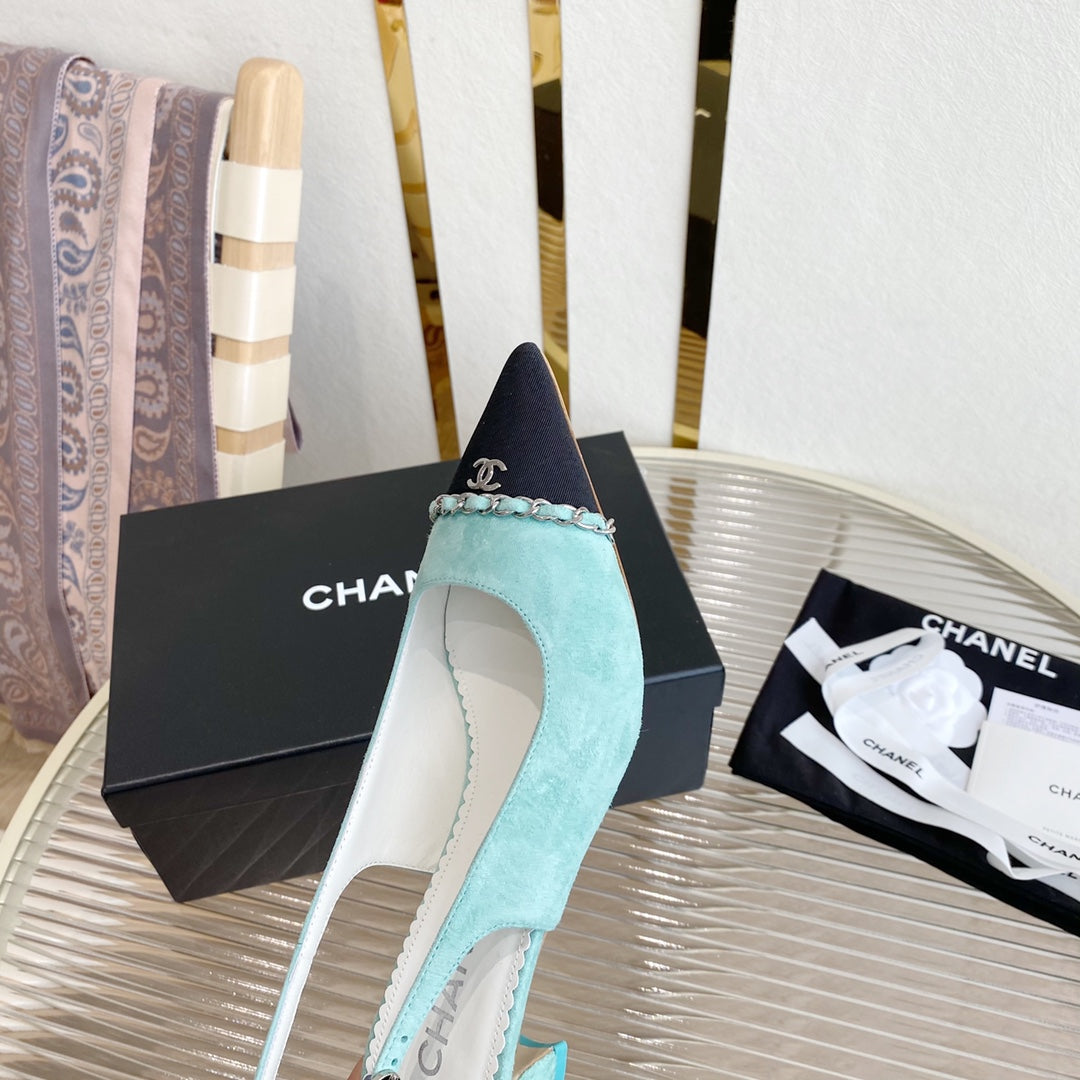 CC SLINGBACK 25S 30 MM IN PASTEL BLUE SUEDE WITH SILVER HARDWARE - 35