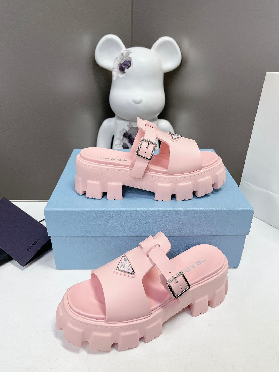 MONOLITH SLIPPER SANDALS IN LIGHT PINK RUBBER - 35